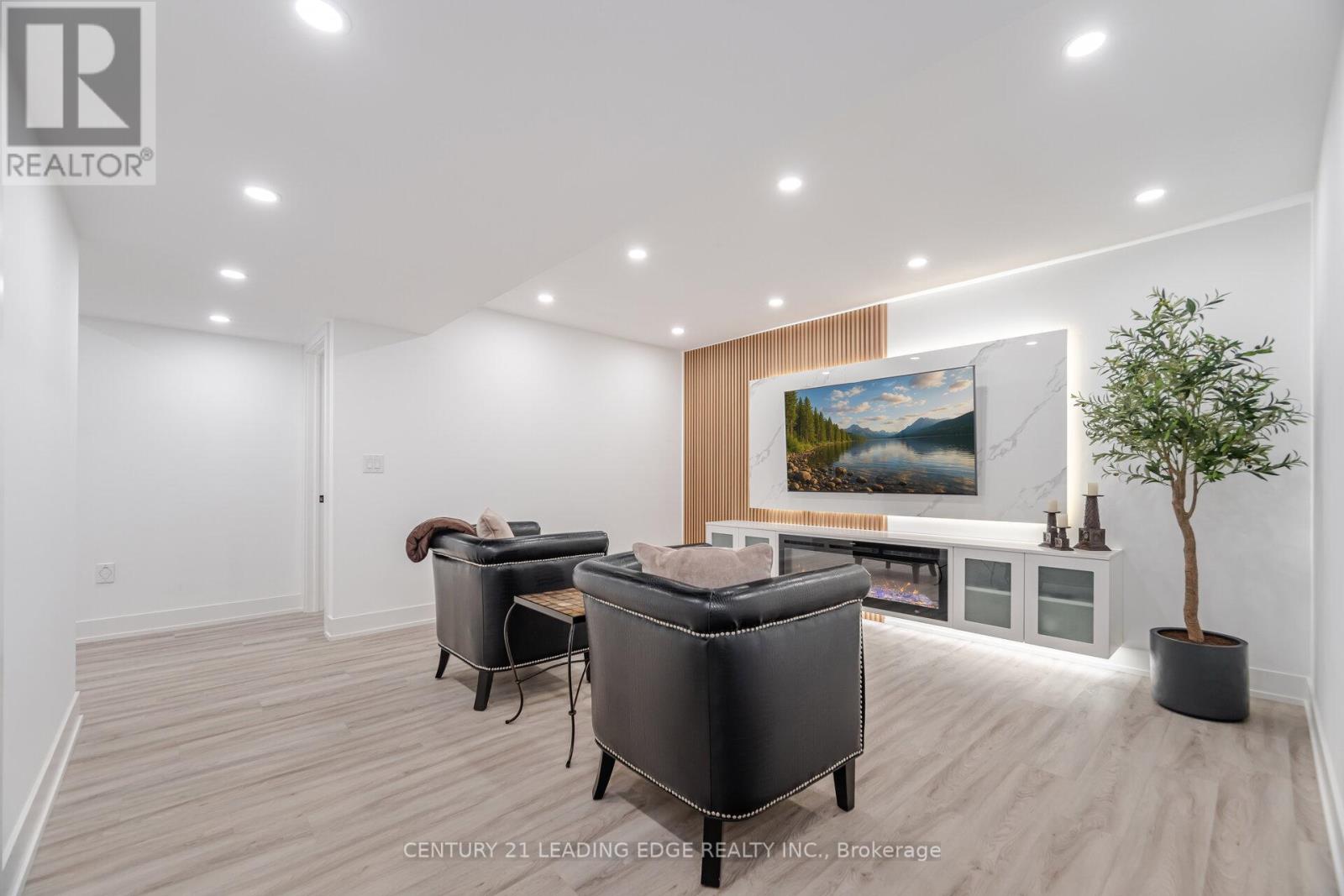 34 Royal Links Circle, Brampton, Ontario  L6P 2Z9 - Photo 22 - W12606402