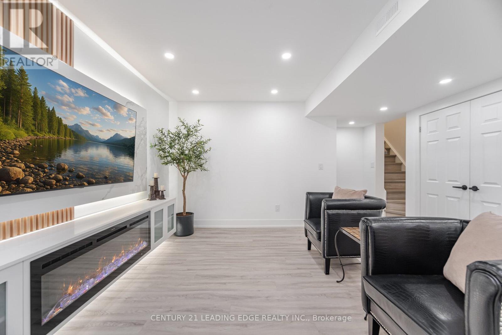 34 Royal Links Circle, Brampton, Ontario  L6P 2Z9 - Photo 23 - W12606402