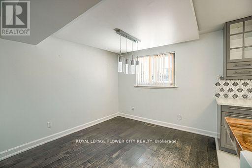 Main Floor - 12 Gondola Crescent, Brampton, Ontario  L6S 1W6 - Photo 7 - W12606404