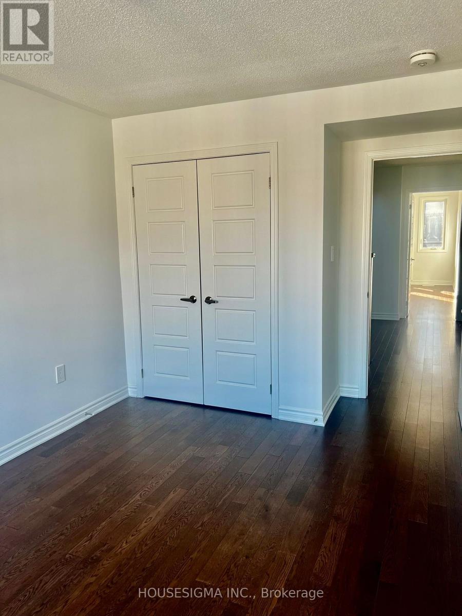 3112 William Cutmore Boulevard, Oakville, Ontario  L6H 7X1 - Photo 6 - W12606410