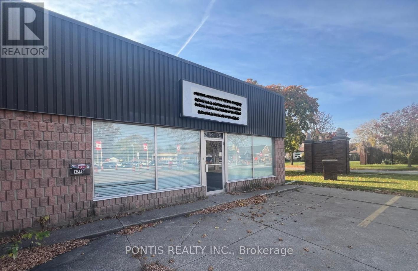 4255 4265-4275 Tecumseh Road E, Windsor, Ontario  N8W 1K2 - Photo 2 - X12392353