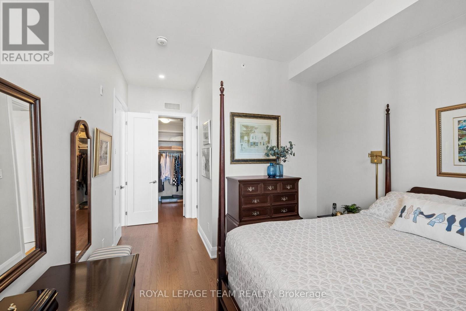 301 - 110 Cortile Private, Ottawa, Ontario  K1V 2S8 - Photo 20 - X12606148