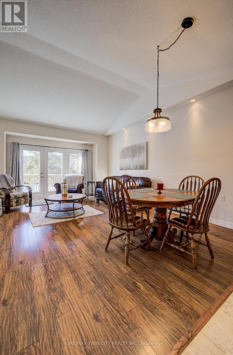 15 - 34 Livingston Boulevard, Wilmot, Ontario  N3A 4M7 - Photo 13 - X12606350