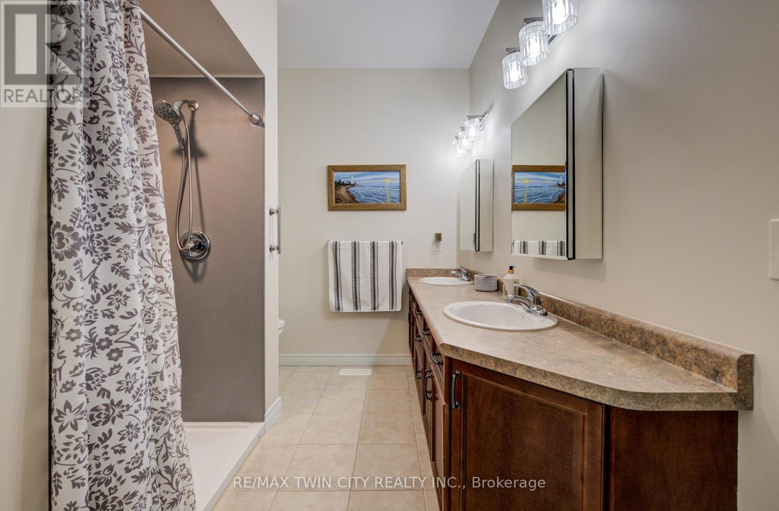 15 - 34 Livingston Boulevard, Wilmot, Ontario  N3A 4M7 - Photo 21 - X12606350