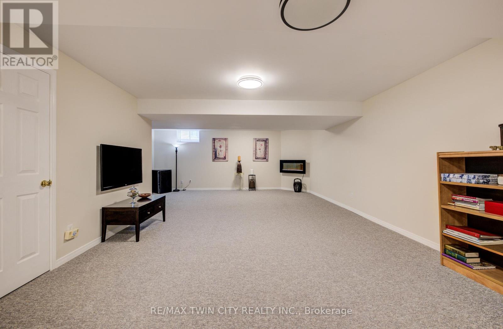 15 - 34 Livingston Boulevard, Wilmot, Ontario  N3A 4M7 - Photo 25 - X12606350