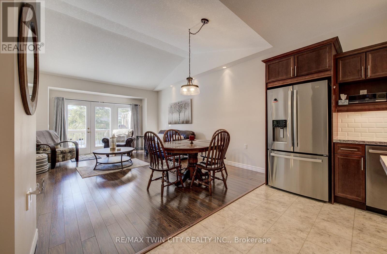 15 - 34 Livingston Boulevard, Wilmot, Ontario  N3A 4M7 - Photo 8 - X12606350