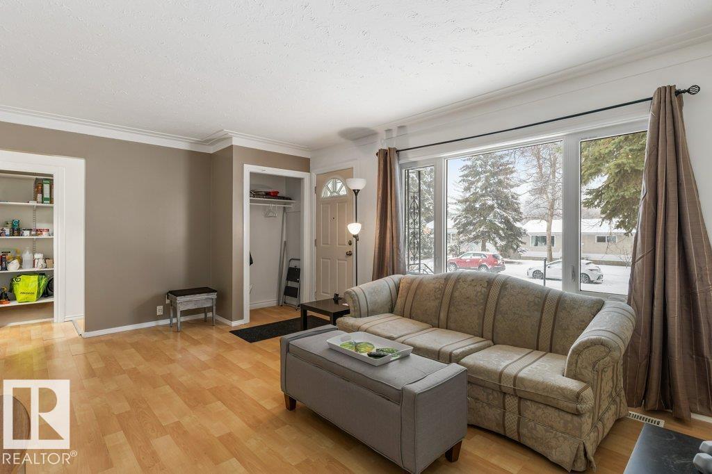 9 Mural Cr, St. Albert, Alberta  T8N 1J8 - Photo 4 - E4467572