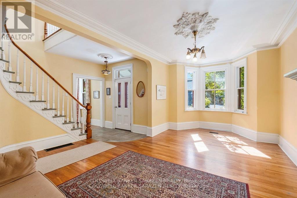 61 Drummond Street E, Perth, Ontario  K7H 1G3 - Photo 2 - X12606508