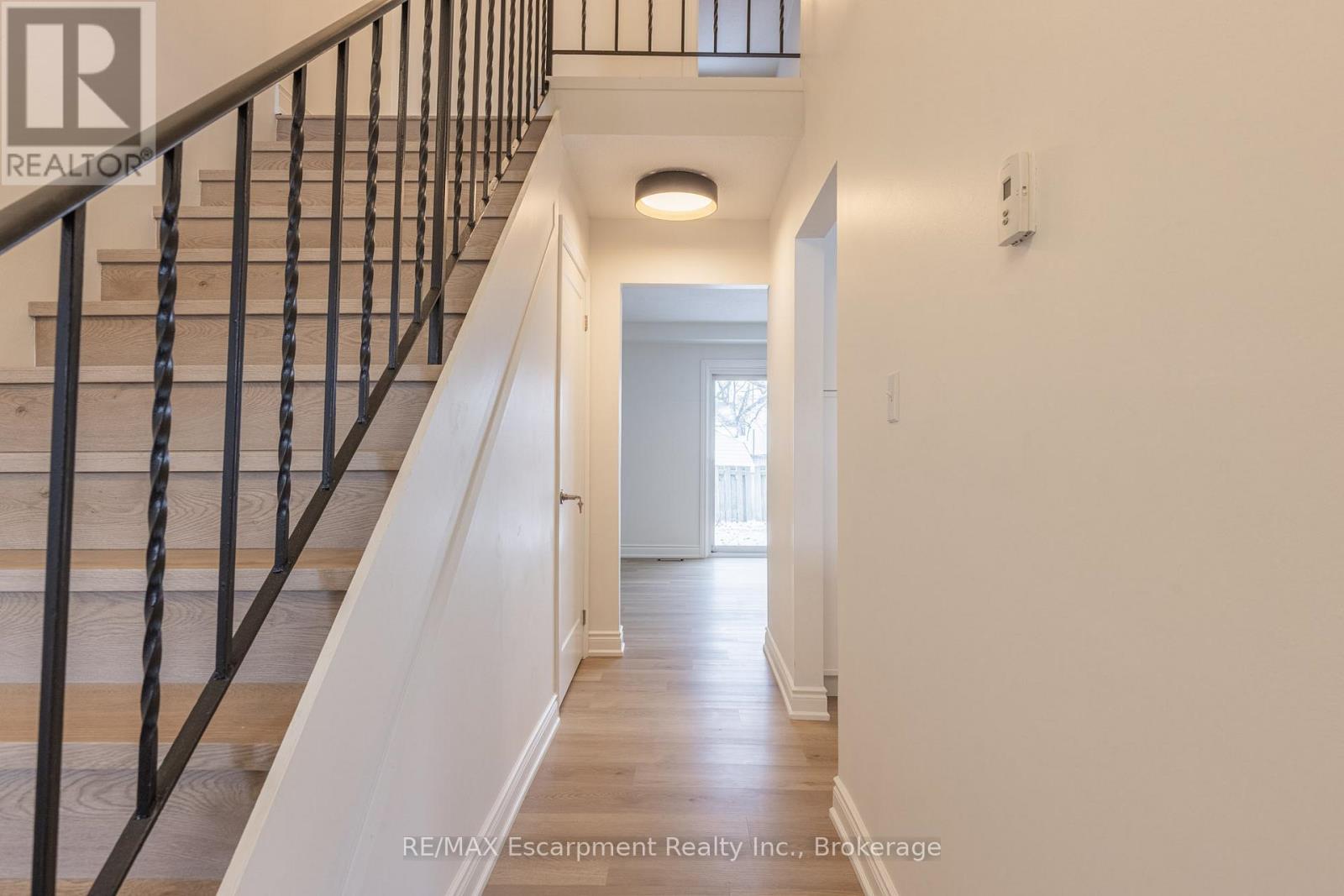 288 - 100 Brownleigh Avenue, Welland, Ontario  L3B 5V8 - Photo 15 - X12606464