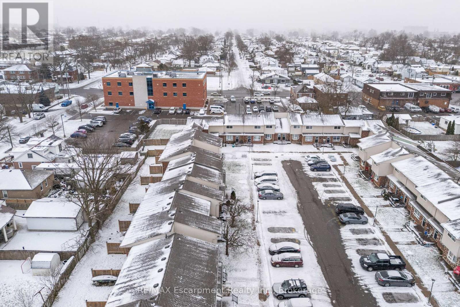 288 - 100 Brownleigh Avenue, Welland, Ontario  L3B 5V8 - Photo 4 - X12606464