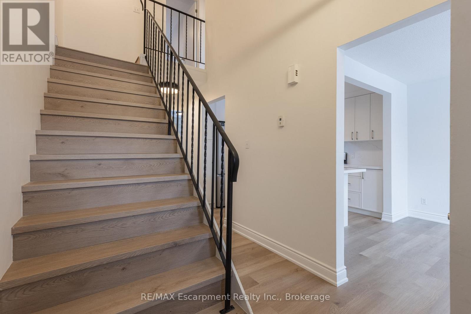 288 - 100 Brownleigh Avenue, Welland, Ontario  L3B 5V8 - Photo 9 - X12606464