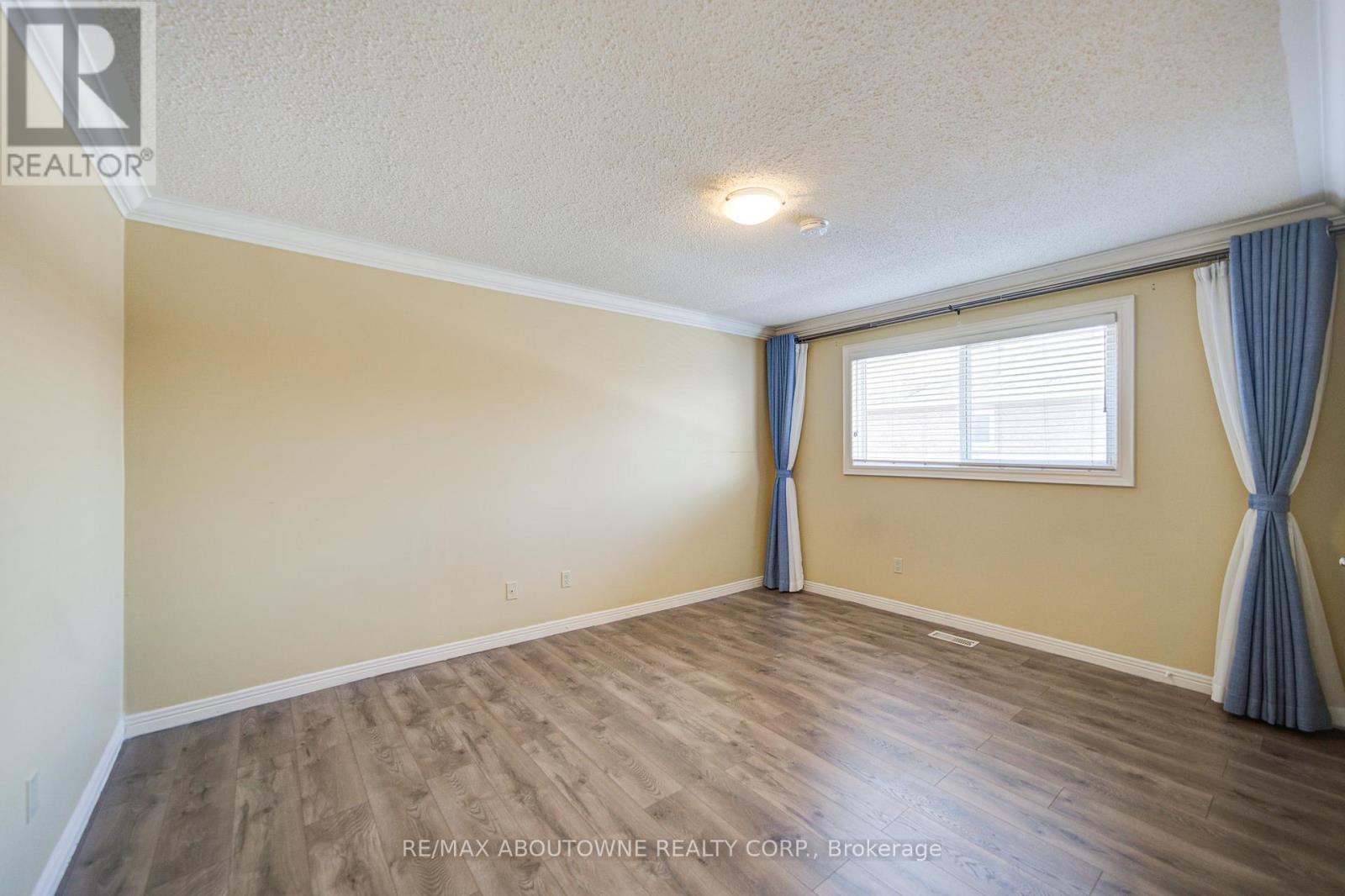 1251 Old Colony Road, Oakville, Ontario  L6M 1K8 - Photo 32 - W12605424