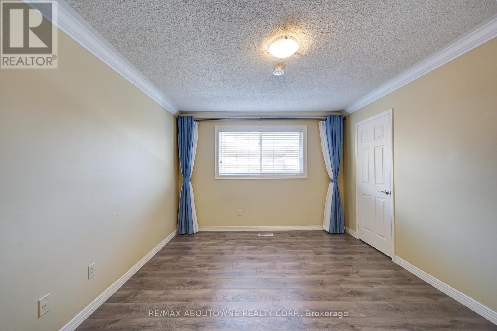 1251 Old Colony Road, Oakville, Ontario  L6M 1K8 - Photo 31 - W12605424