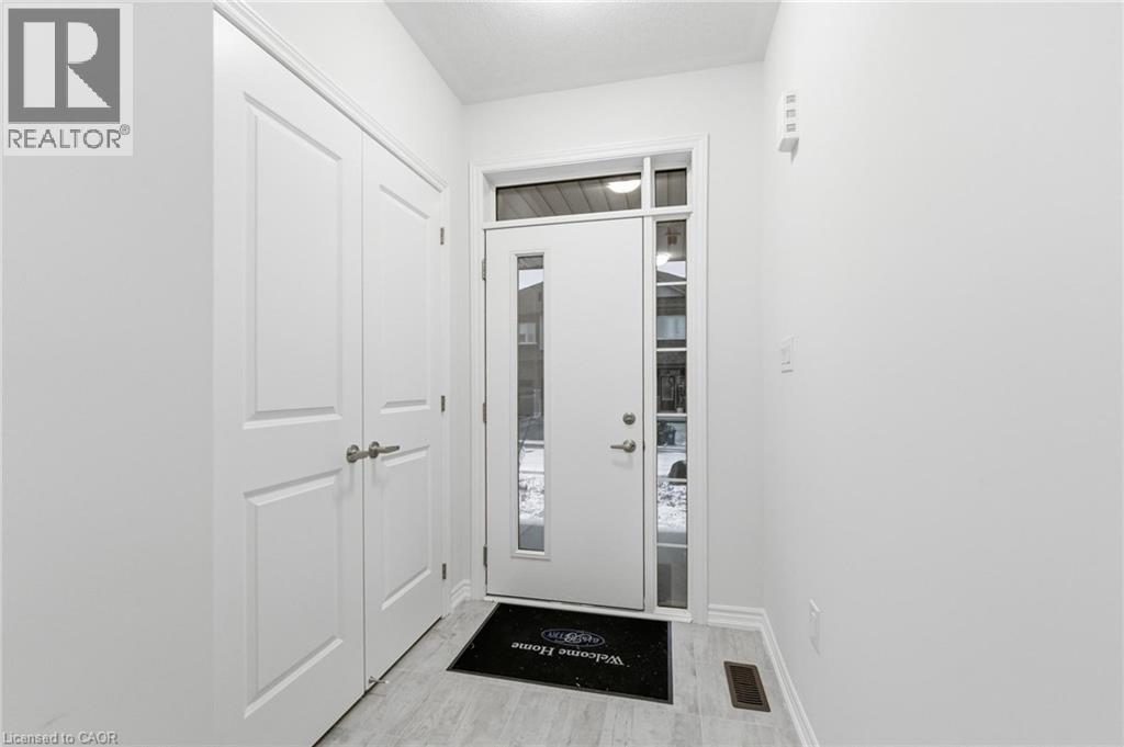 9 Admiral Road, Welland, Ontario  L3B 0H3 - Photo 5 - 40792664