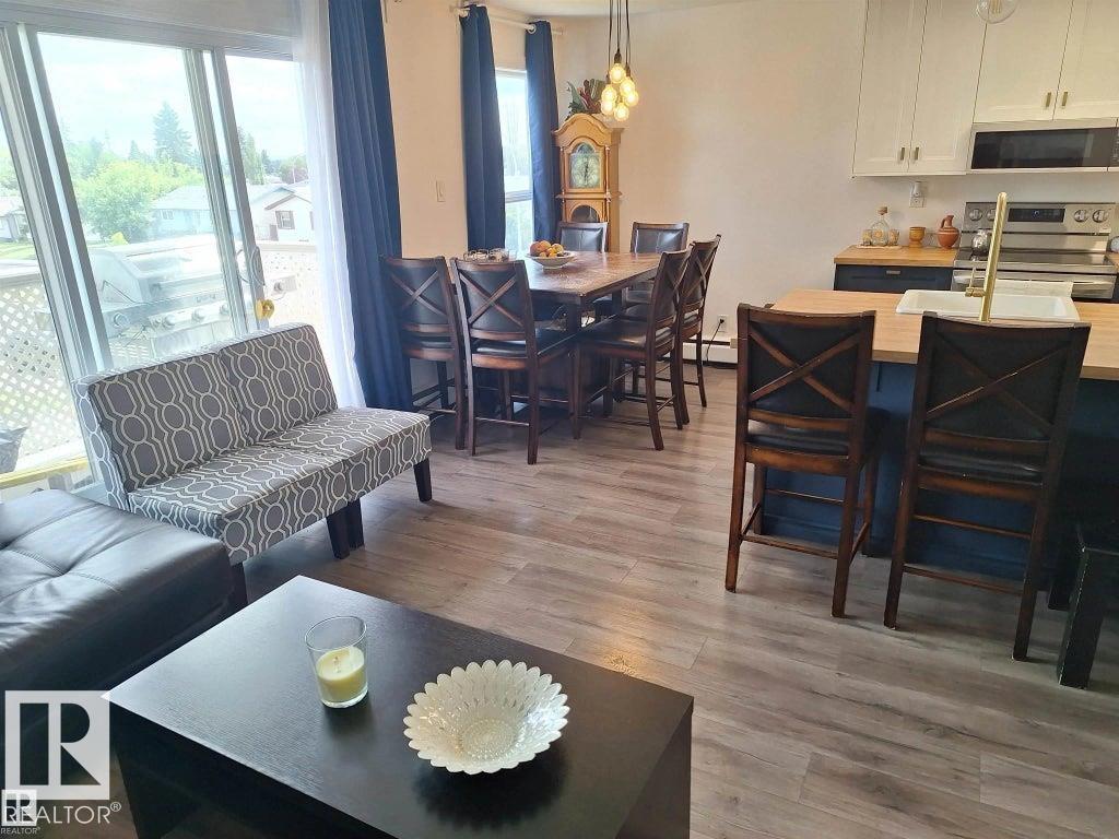 #301 7220 144 AV NW, Edmonton, Alberta