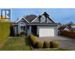 2535 Larkspur Dr East Duncan