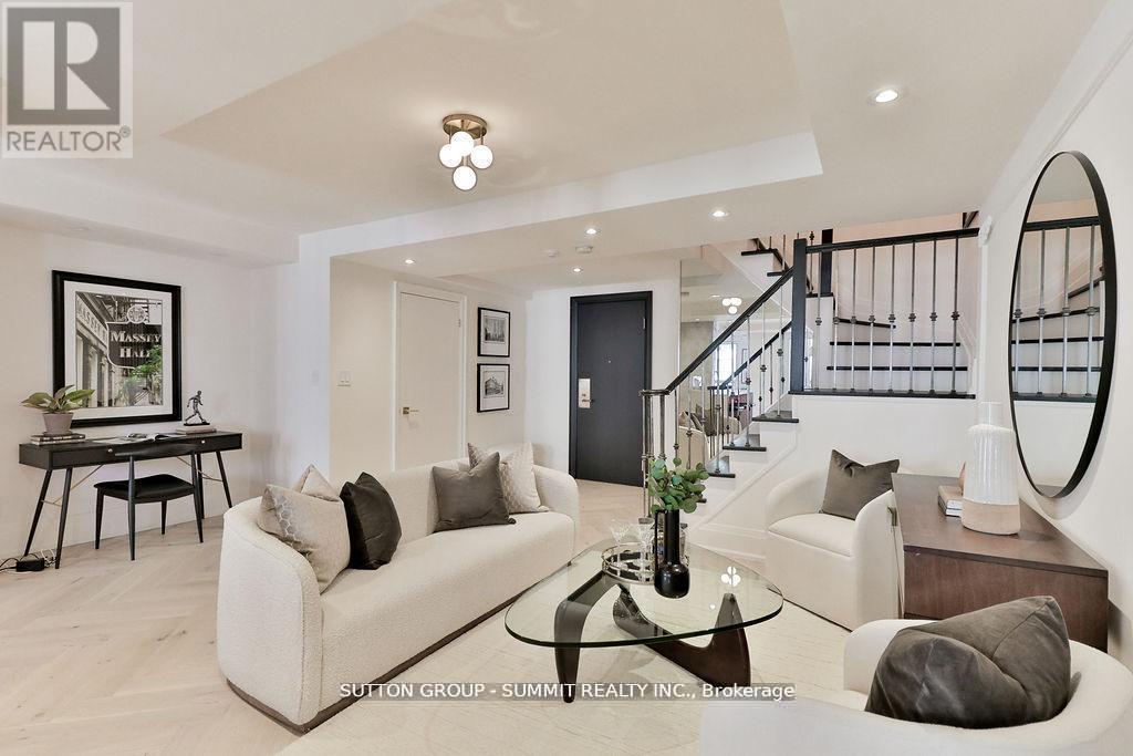 Ph07 - 102 Bloor Street W, Toronto, Ontario  M5S 1M8 - Photo 18 - C12606506