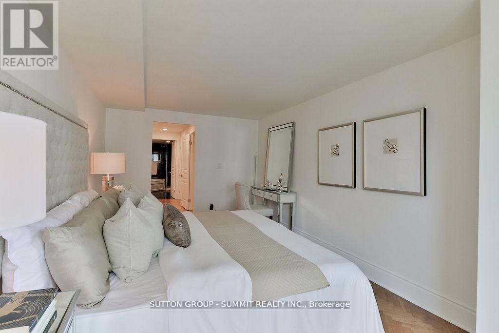 Ph07 - 102 Bloor Street W, Toronto, Ontario  M5S 1M8 - Photo 29 - C12606506