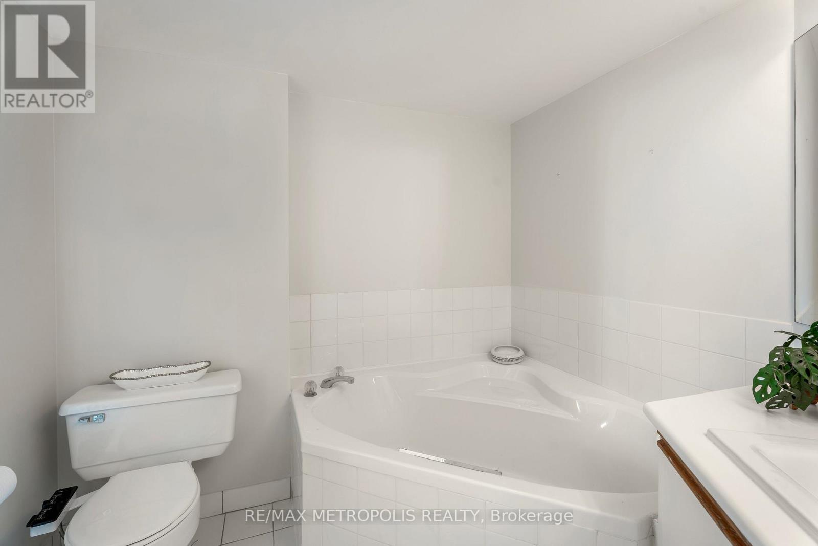 1707 - 3233 Eglinton Avenue E, Toronto, Ontario  M1J 3N6 - Photo 15 - E12606448