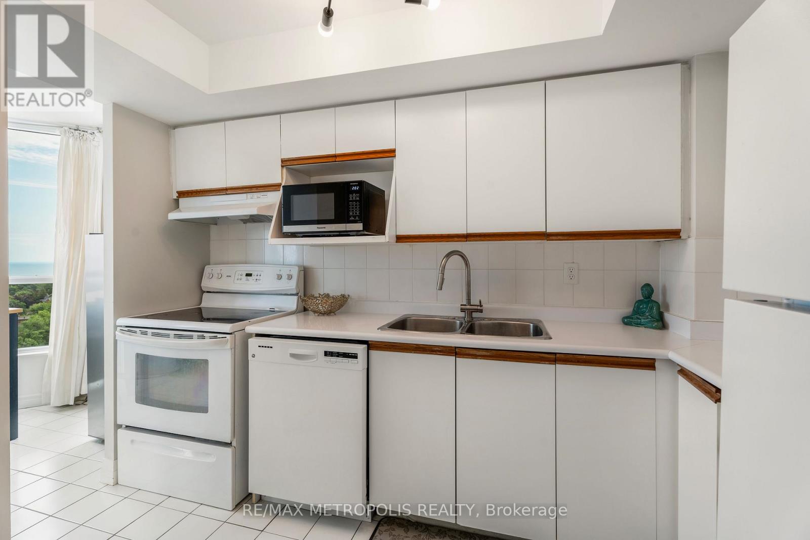 1707 - 3233 Eglinton Avenue E, Toronto, Ontario  M1J 3N6 - Photo 8 - E12606448