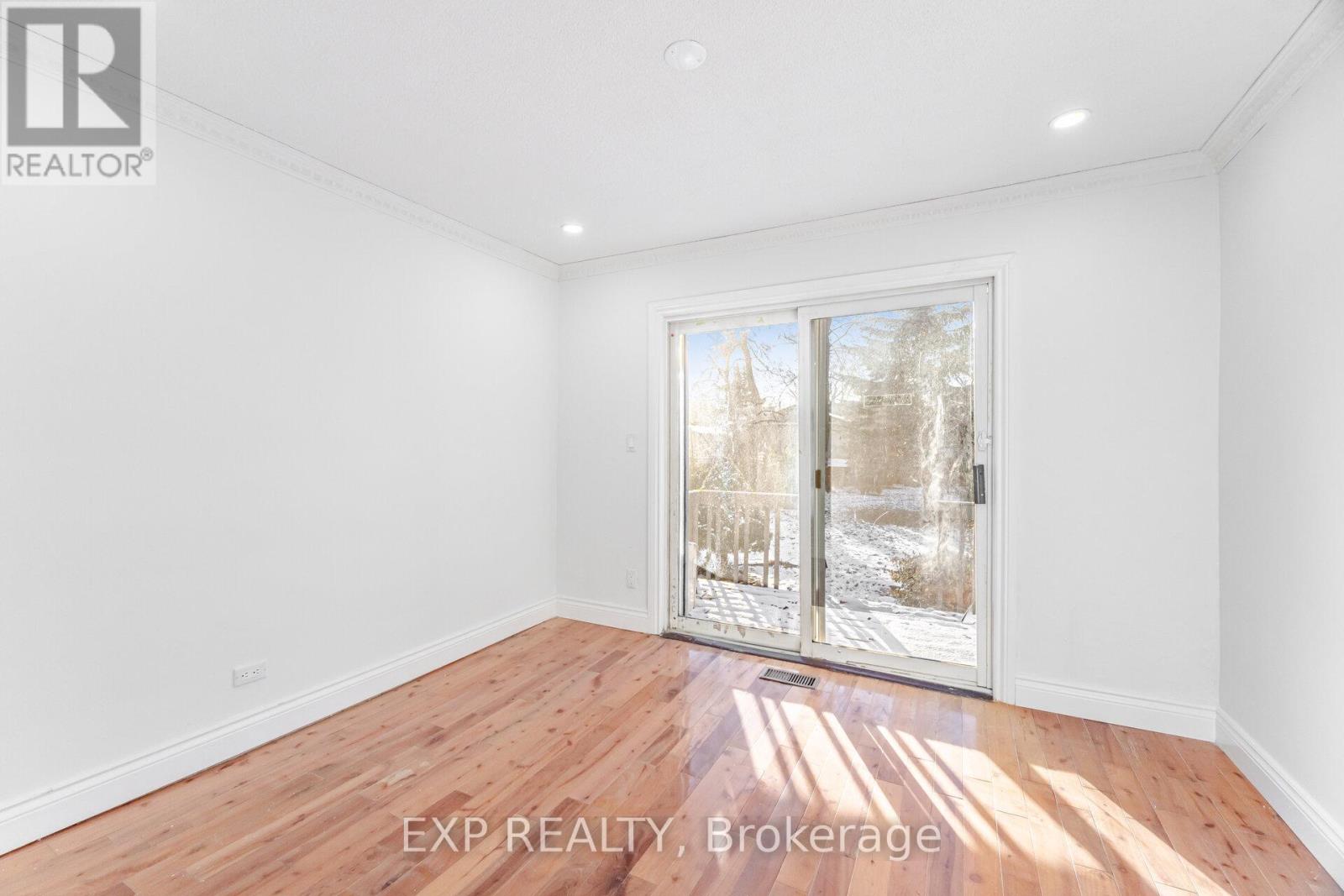 132 Barrington Avenue, Toronto, Ontario  M4C 4Z2 - Photo 20 - E12606456