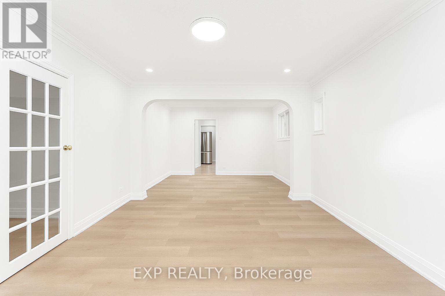 132 Barrington Avenue, Toronto, Ontario  M4C 4Z2 - Photo 7 - E12606456