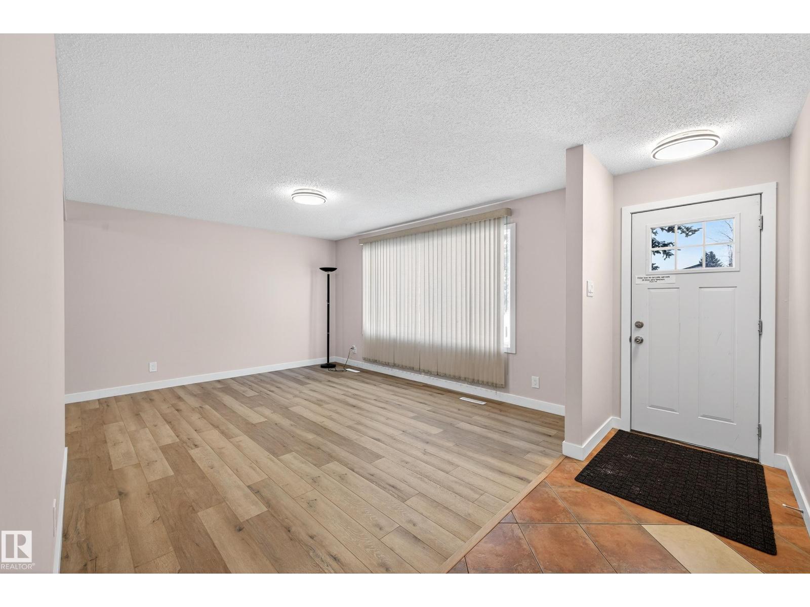 11407 134a Av Nw, Edmonton, Alberta T5E 1M5 - Photo 3 - E4465308