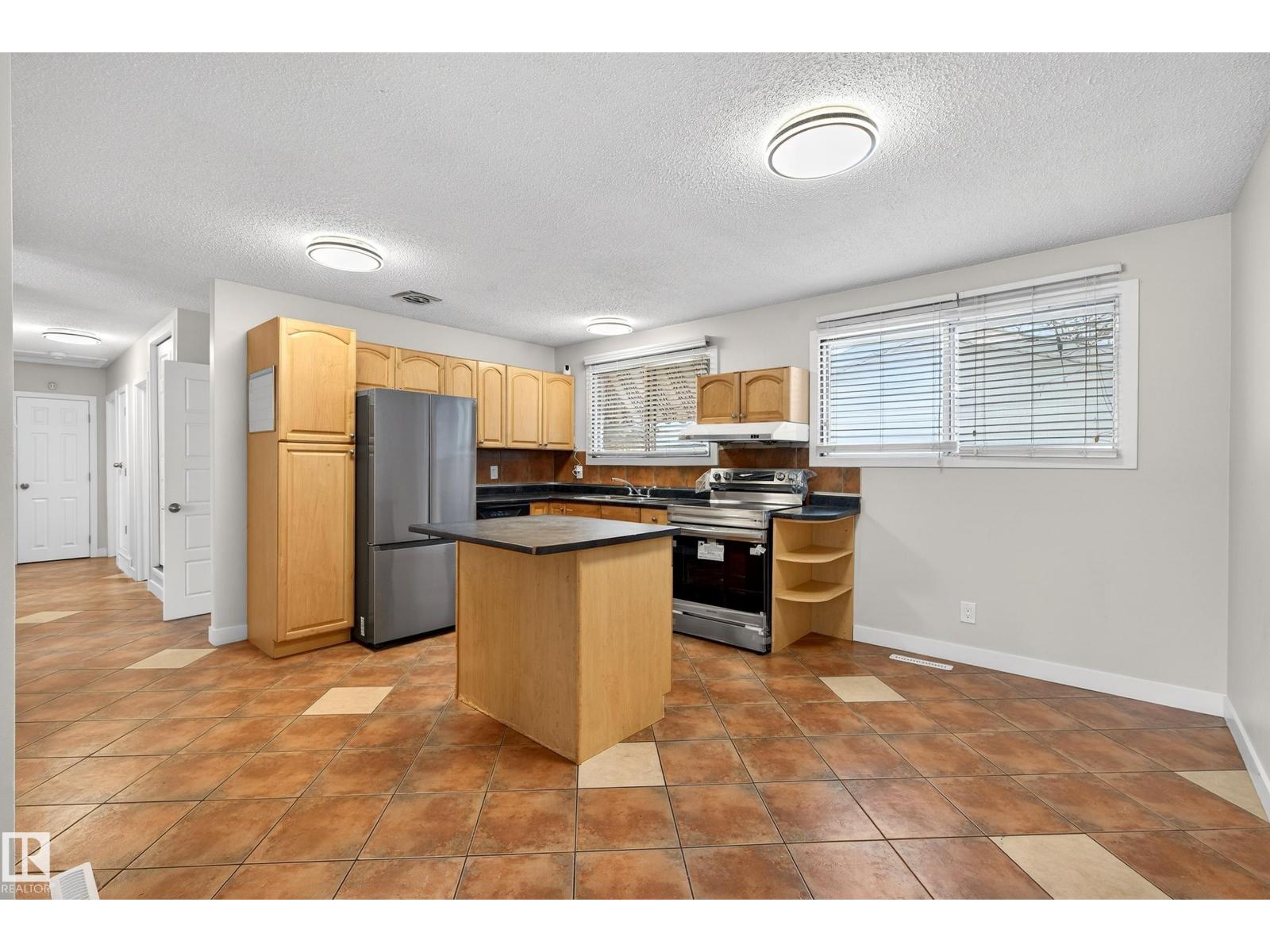 11407 134a Av Nw, Edmonton, Alberta T5E 1M5 - Photo 8 - E4465308