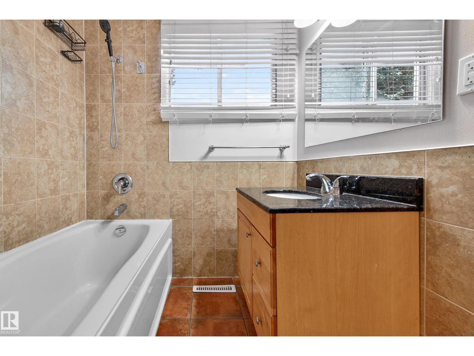 11407 134a Av Nw, Edmonton, Alberta T5E 1M5 - Photo 21 - E4465308