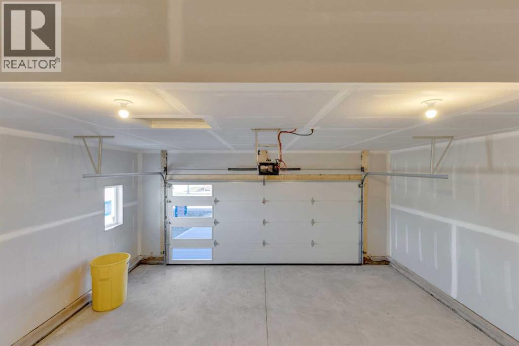 19 Toye Street, Red Deer, Alberta T4P 0Y6 - Photo 38 - A2266745