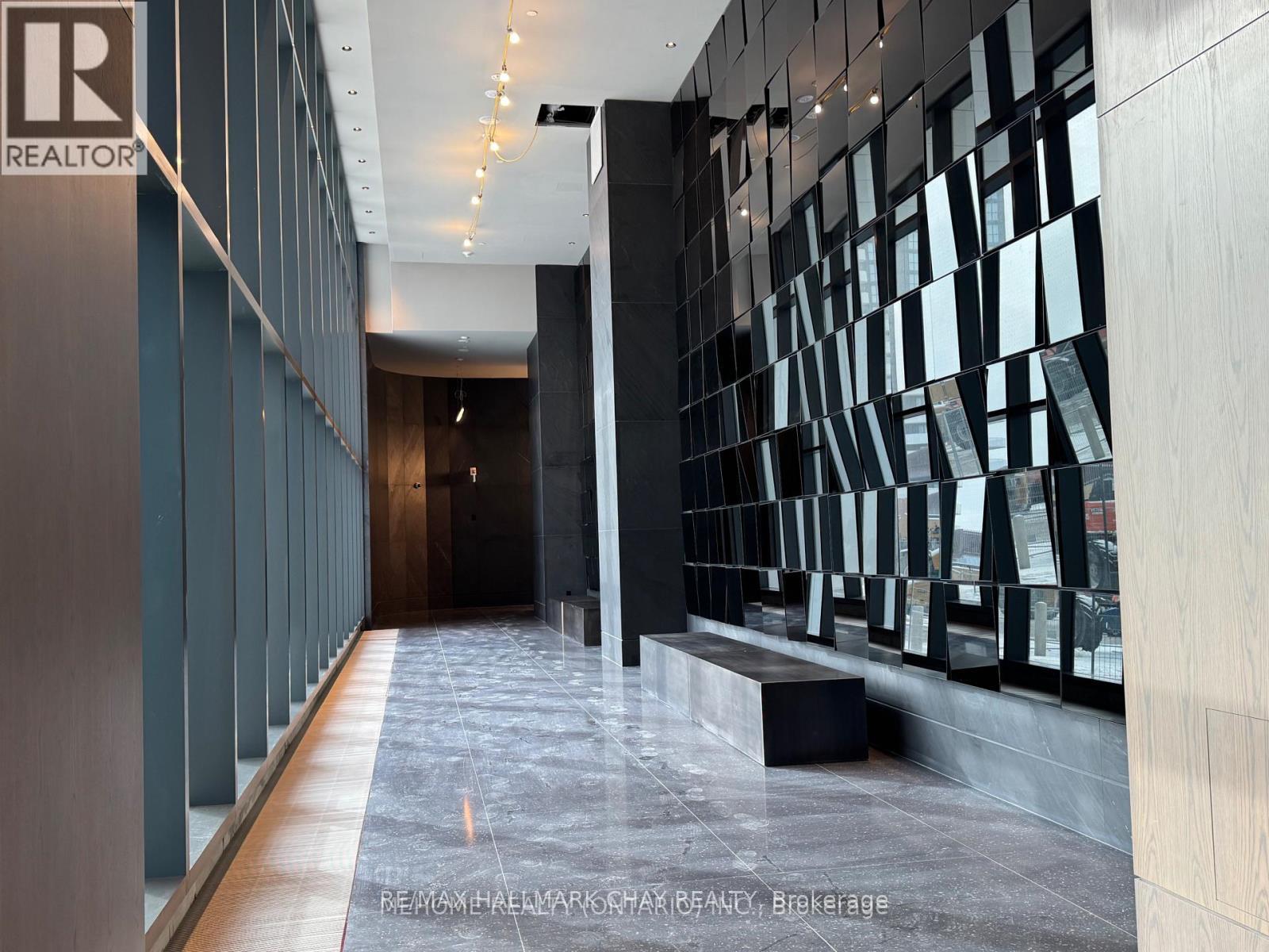 3605 Building C - 8 Interchange Way, Vaughan, Ontario  L4K 5Z7 - Photo 2 - N12606466