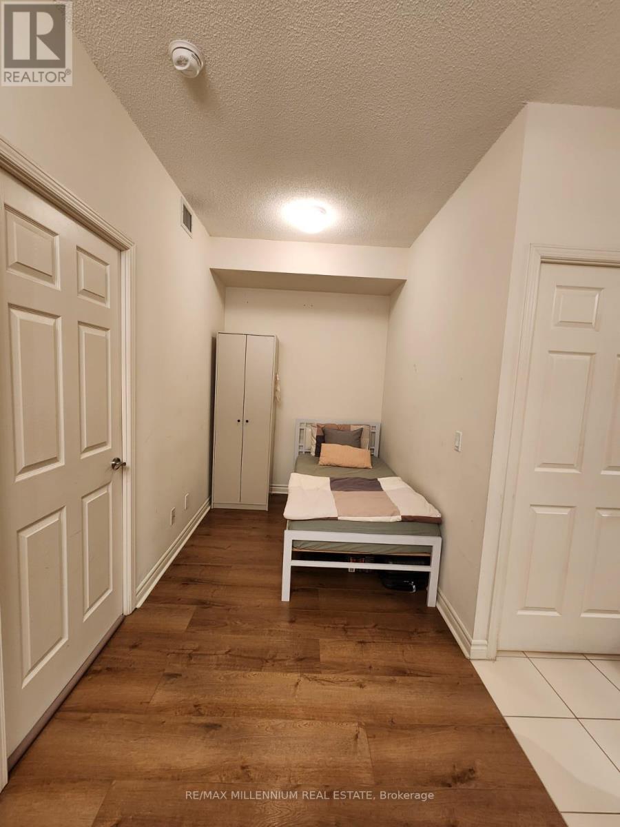 607 - 339 Rathburn Road W, Mississauga, Ontario  L5B 0K6 - Photo 19 - W12606412