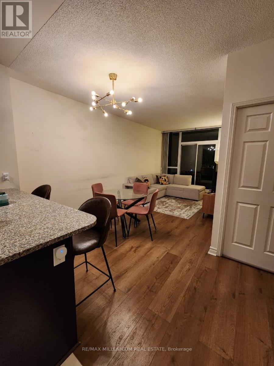 607 - 339 Rathburn Road W, Mississauga, Ontario  L5B 0K6 - Photo 4 - W12606412