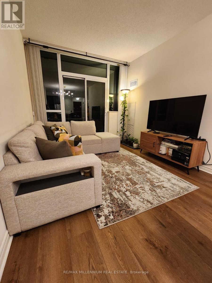 607 - 339 Rathburn Road W, Mississauga, Ontario  L5B 0K6 - Photo 7 - W12606412