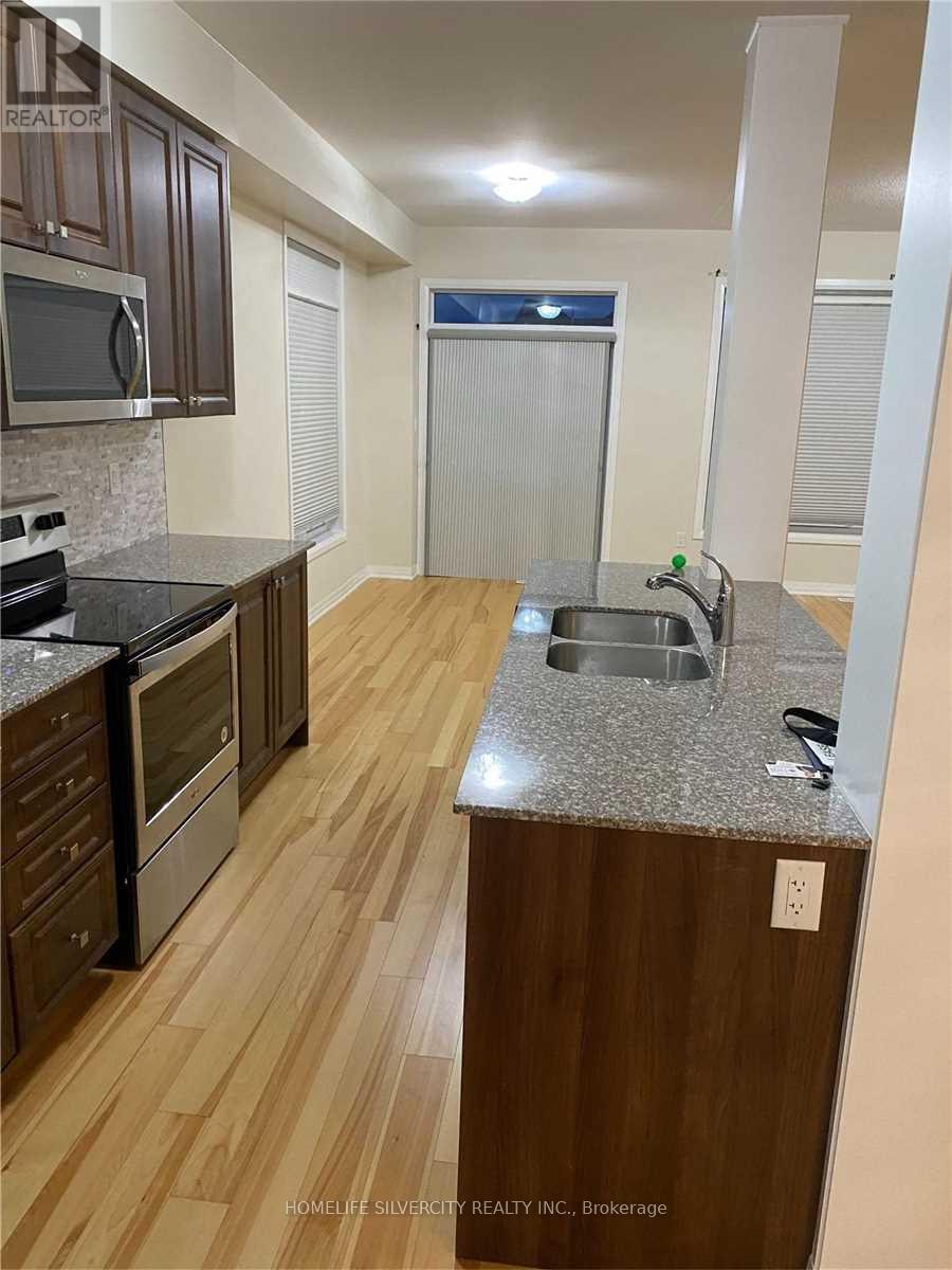 30 Porter Drive E, Orangeville, Ontario  L9W 6Z5 - Photo 6 - W12606444