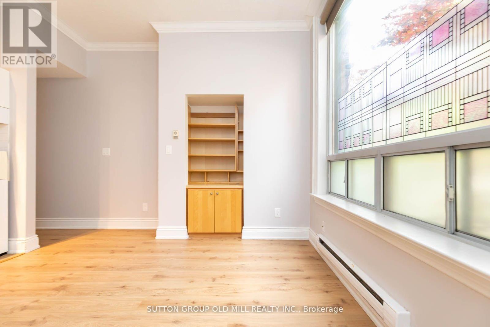 201 - 133 Dunn Avenue, Toronto, Ontario  M6K 2R8 - Photo 5 - W12606488