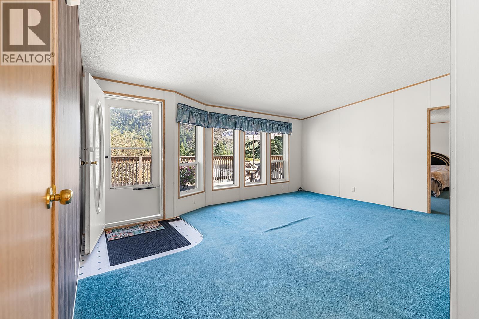 9145 Cascade Street, Elko, British Columbia  V0B 1T3 - Photo 17 - 10370745