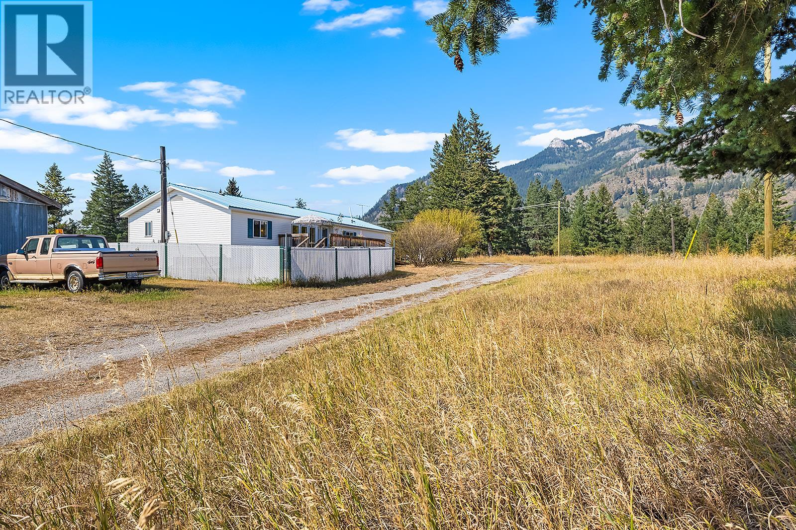 9145 Cascade Street, Elko, British Columbia  V0B 1T3 - Photo 50 - 10370745