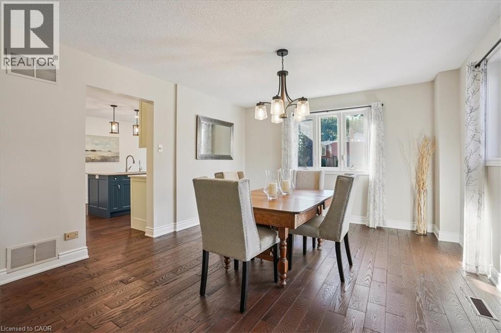 41 Steen Drive, Mississauga, Ontario L5N 2V3 - Photo 3 - 40774261