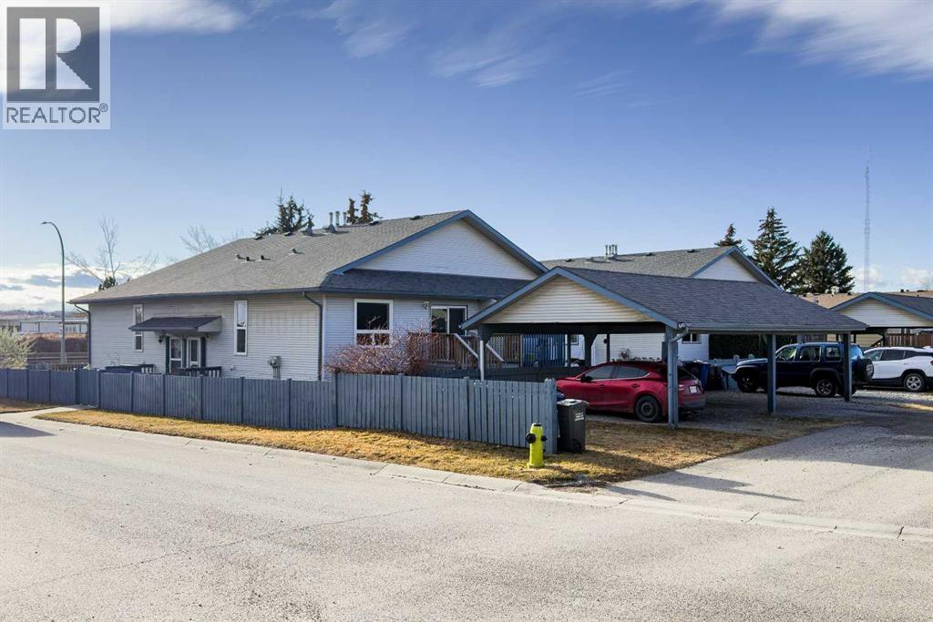 2, 532 First Street E, Cochrane, Alberta T4C 1C5 - Photo 1 - A2271509