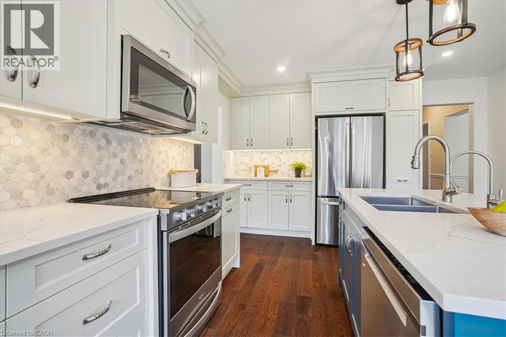 41 Steen Drive, Mississauga, Ontario L5N 2V3 - Photo 5 - 40774261