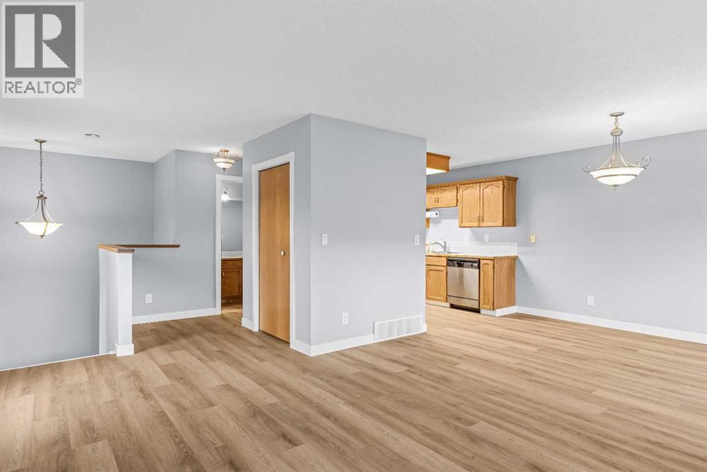 2, 532 First Street E, Cochrane, Alberta T4C 1C5 - Photo 10 - A2271509