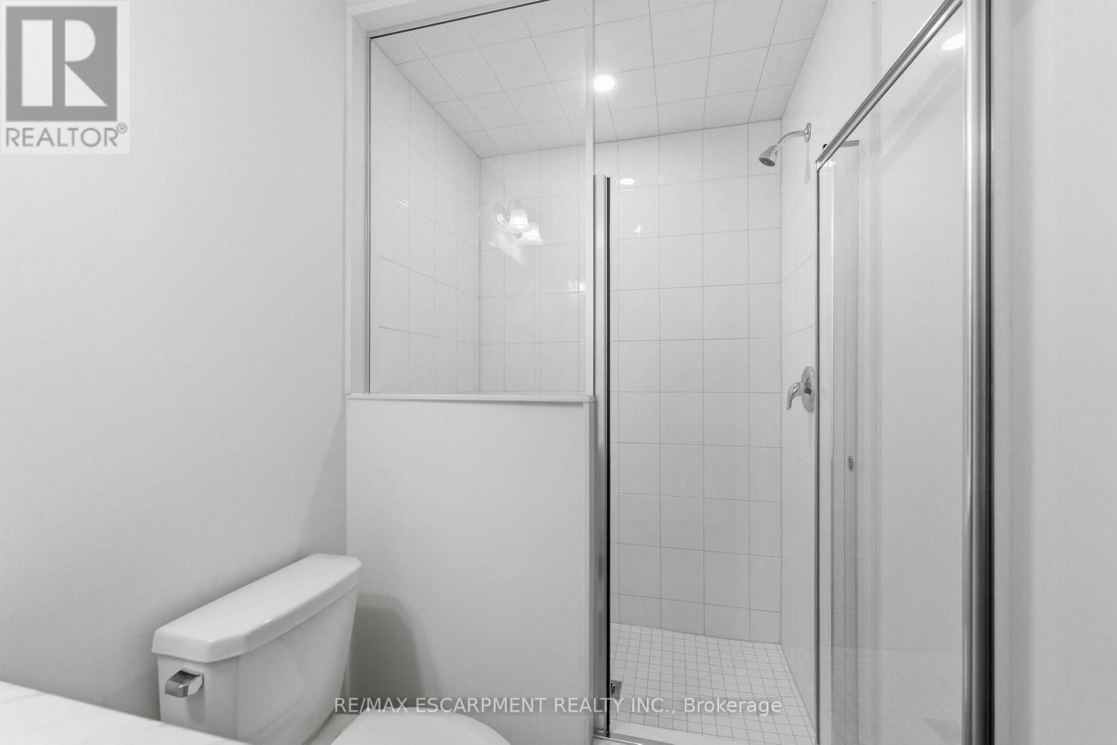 9 Admiral Road, Welland, Ontario  L3B 0H3 - Photo 29 - X12606424