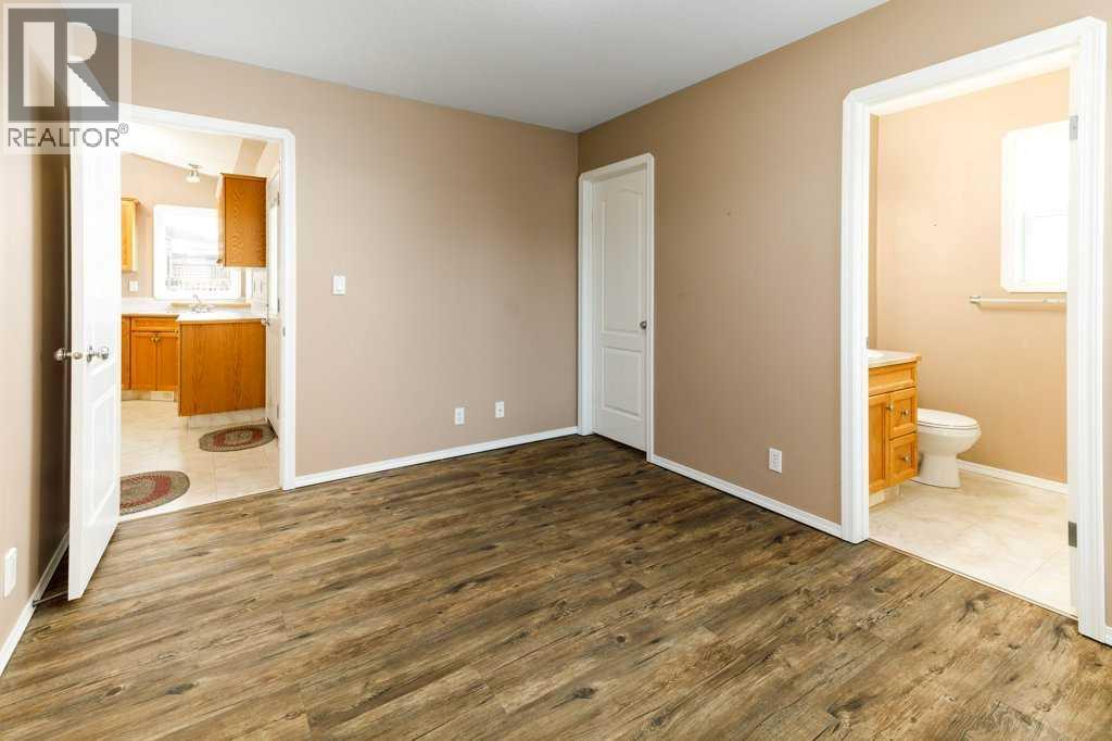 207 Lancaster Drive, Red Deer, Alberta  T4R 2R4 - Photo 11 - A2273534