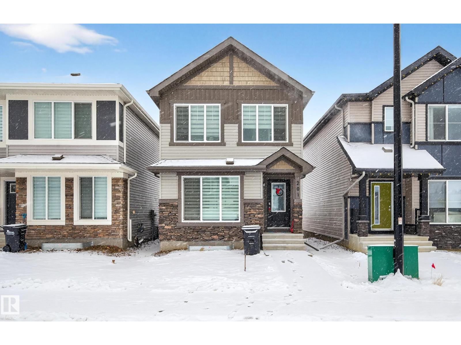 201 SUNLAND WY, Sherwood Park, Alberta