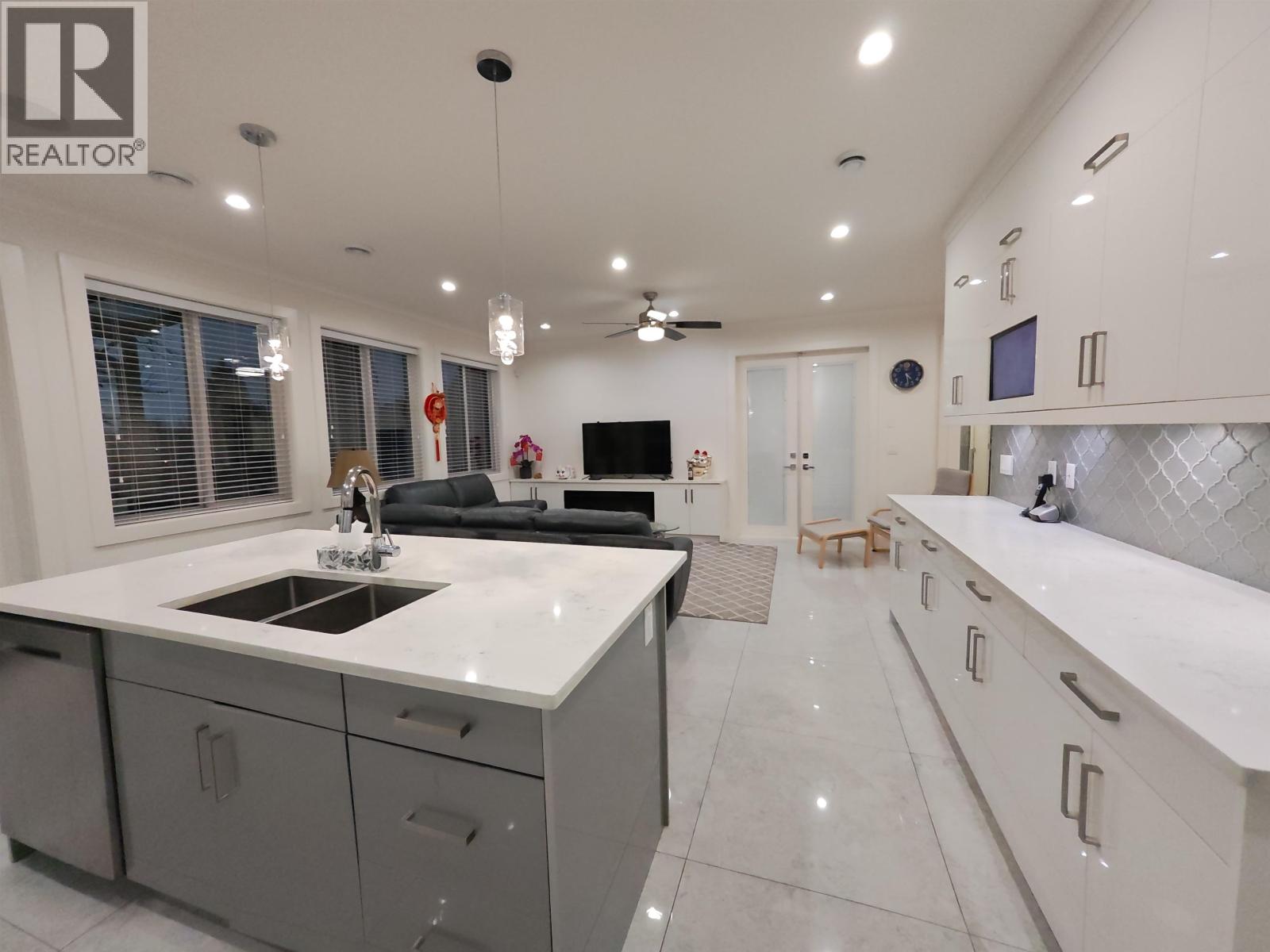 450 Wilson Street, New Westminster, British Columbia  V3L 3R8 - Photo 7 - R3071584