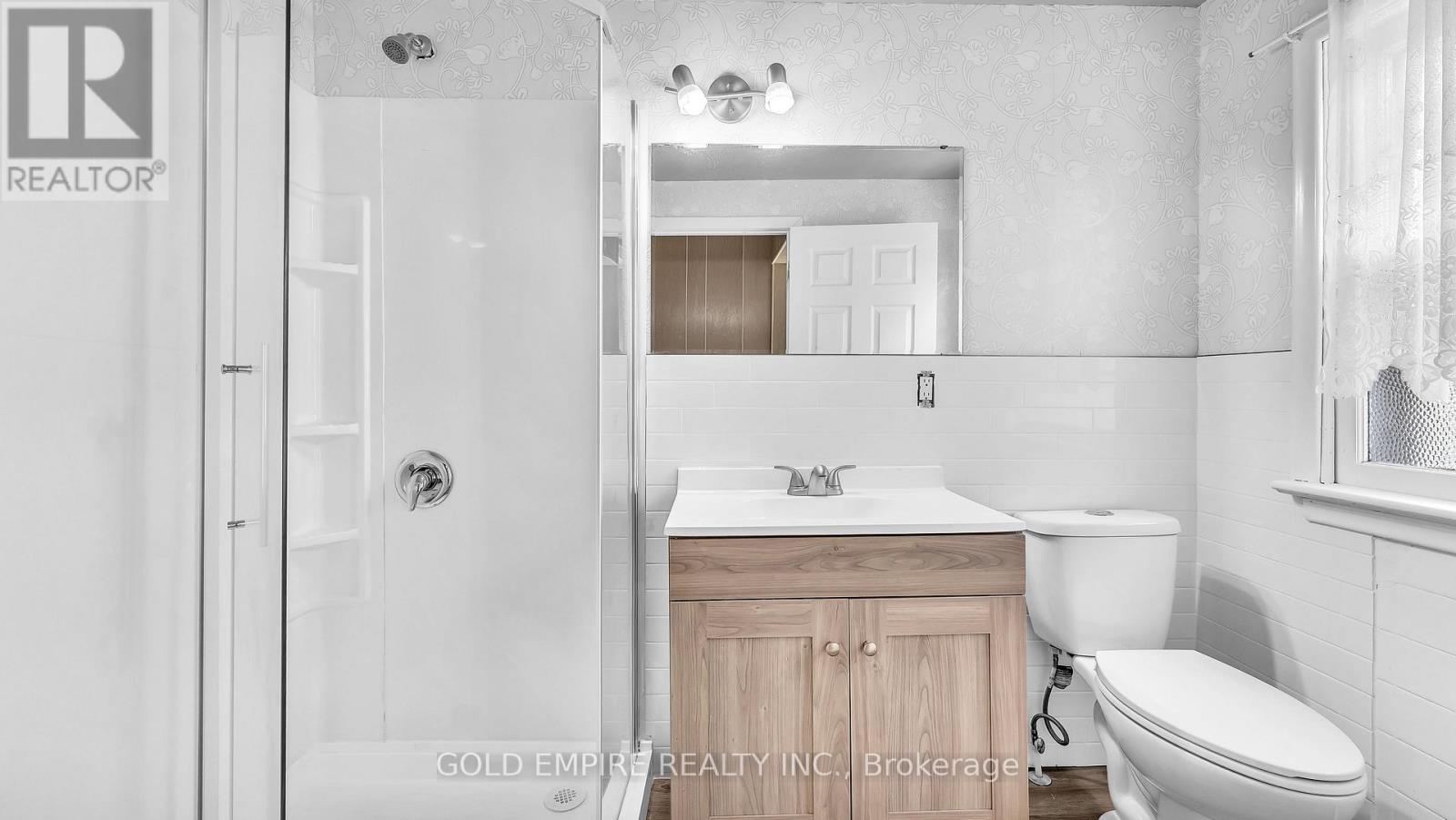 157 Chestnut Street, St. Thomas, Ontario  N5R 2B3 - Photo 12 - X12606524