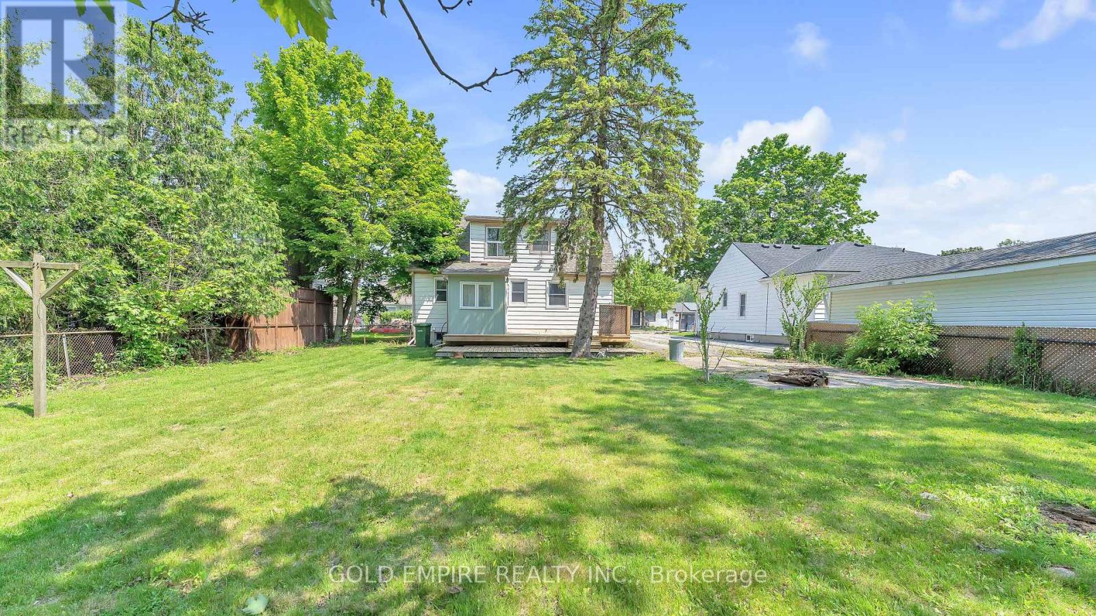 157 Chestnut Street, St. Thomas, Ontario  N5R 2B3 - Photo 22 - X12606524