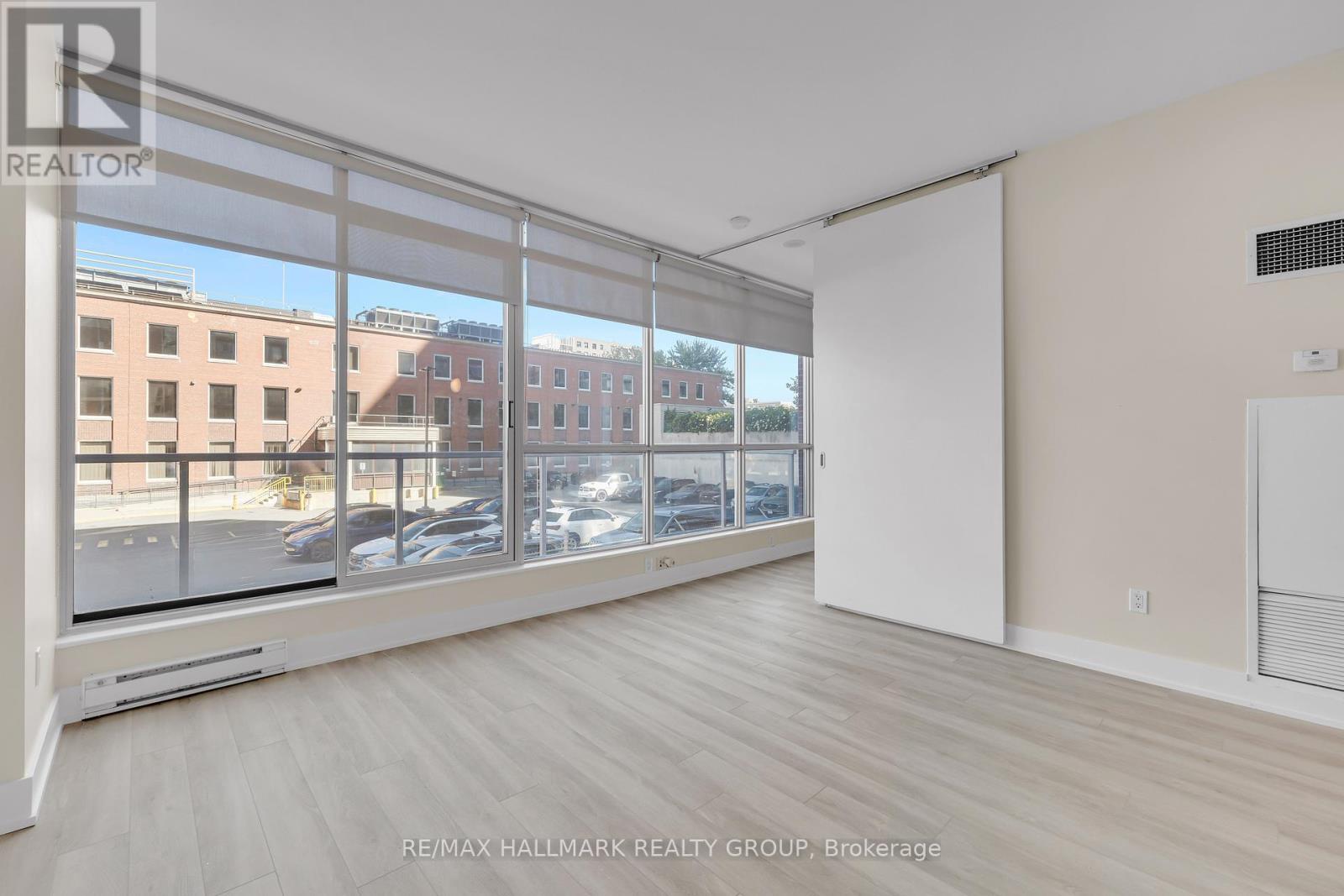 210 - 180 York Street, Ottawa, Ontario  K1N 1J6 - Photo 11 - X12606526