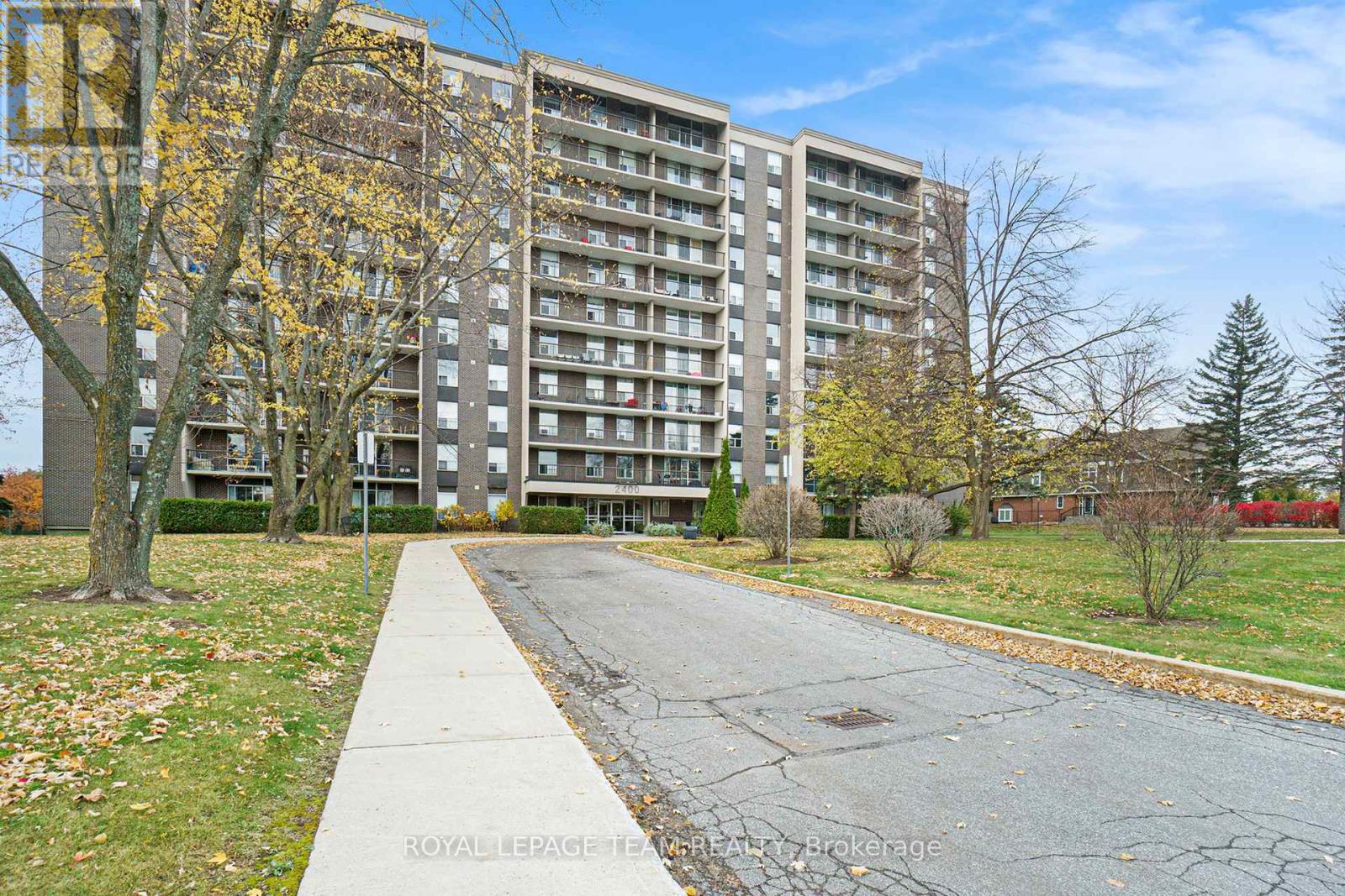 606 - 2400 Virginia Drive, Ottawa, Ontario  K1H 8L3 - Photo 5 - X12529210